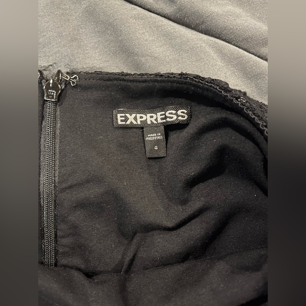 Express Skirt - Picture 4 of 5